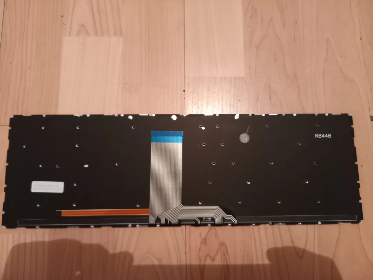 tastatura lenovo 700S-15 700S-15IKB flex3 1570 sa osvetljenjem nova