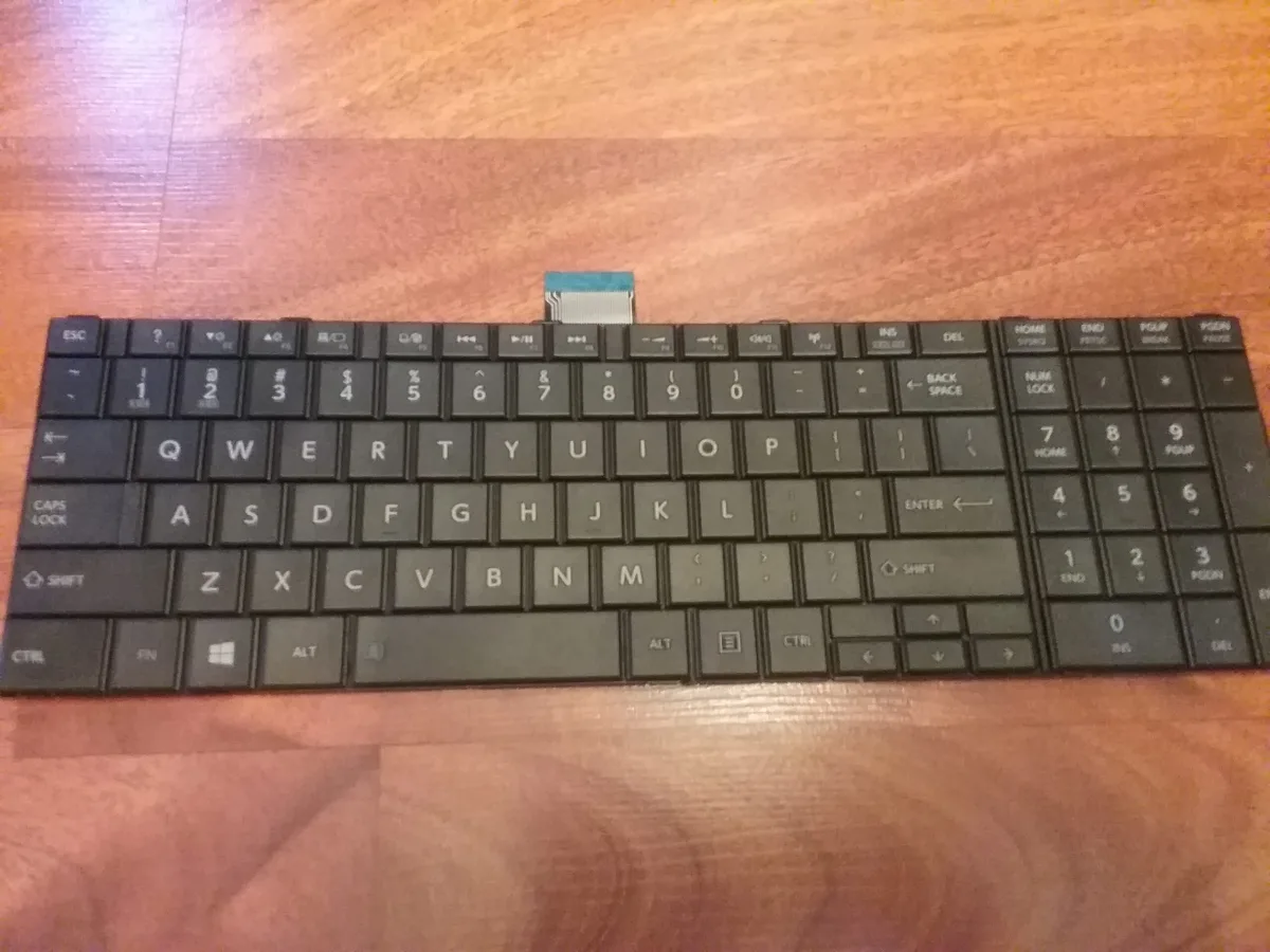 nova tastatura toshiba l55 l55-a l55d l55dt l55t
